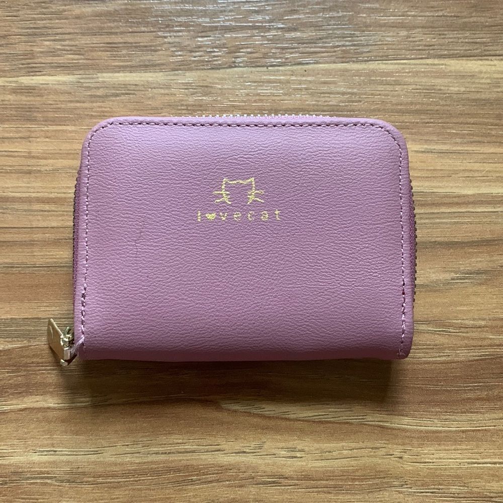 NWOT Card Wallet - Picture 1 of 4